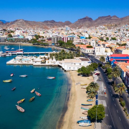 shutterstock_1660111384-scaled-r3dln2k1jz2hi1ratgyyegeg5e1a6rik7biiefky6o